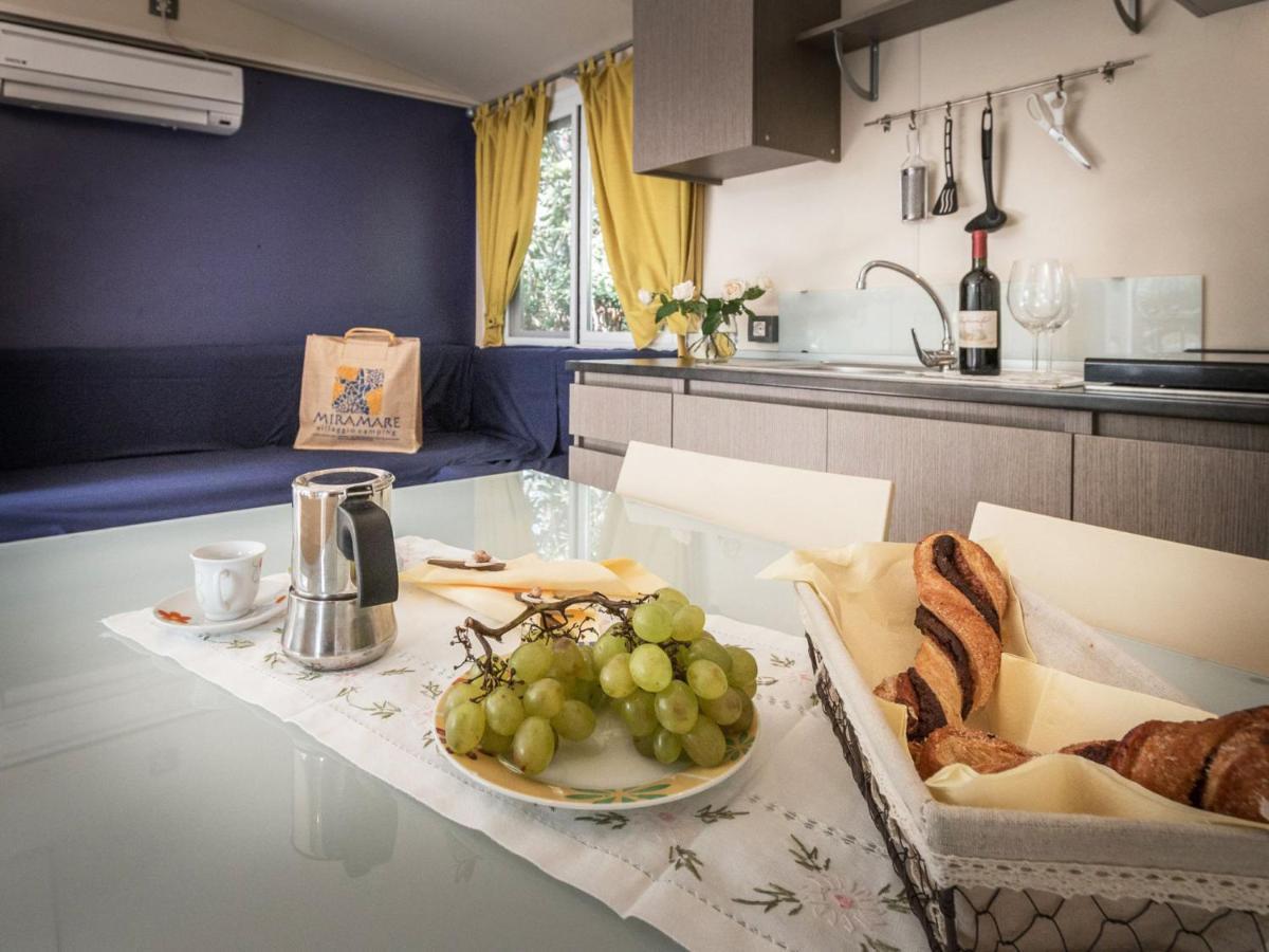 Holiday Home Miramare-1 By Interhome アンティニャーノ エクステリア 写真